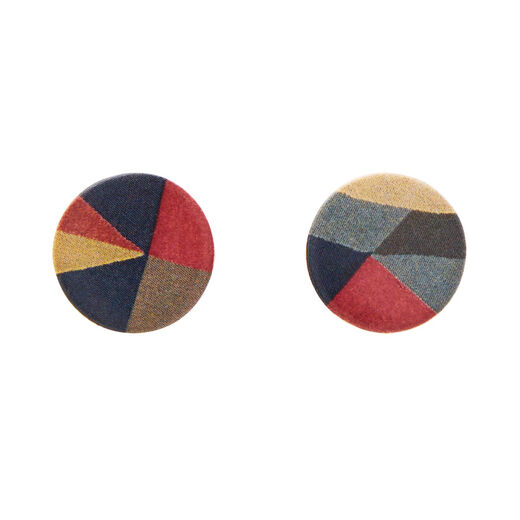Two round stud earrings featuring a geometric pattern.